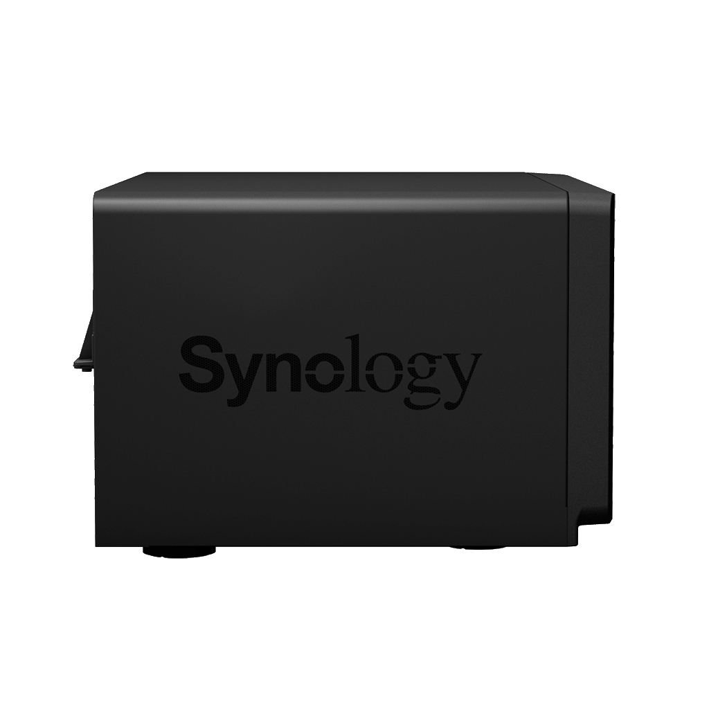 The Synology DS1817+ 2017 8-Bay NAS Unboxing and Walkthrough 5