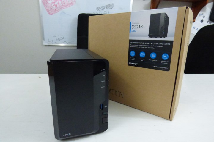 Synology DS218+ NAS Unboxing 4