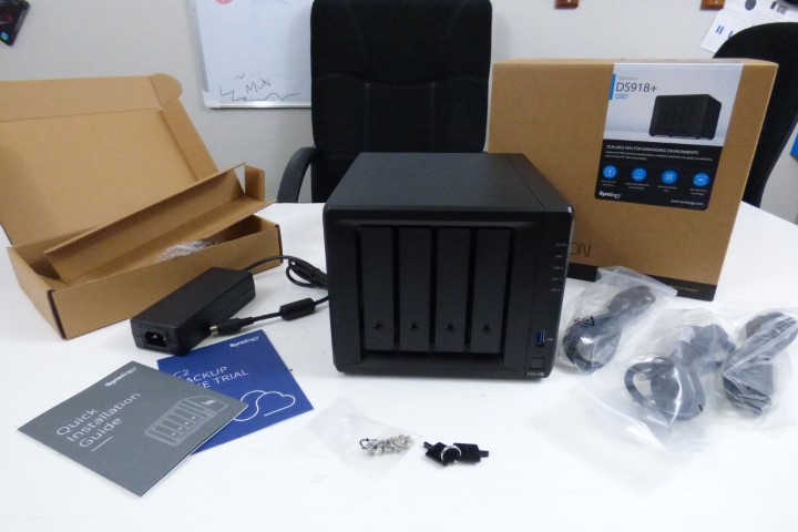 The synology DS918+ Package
