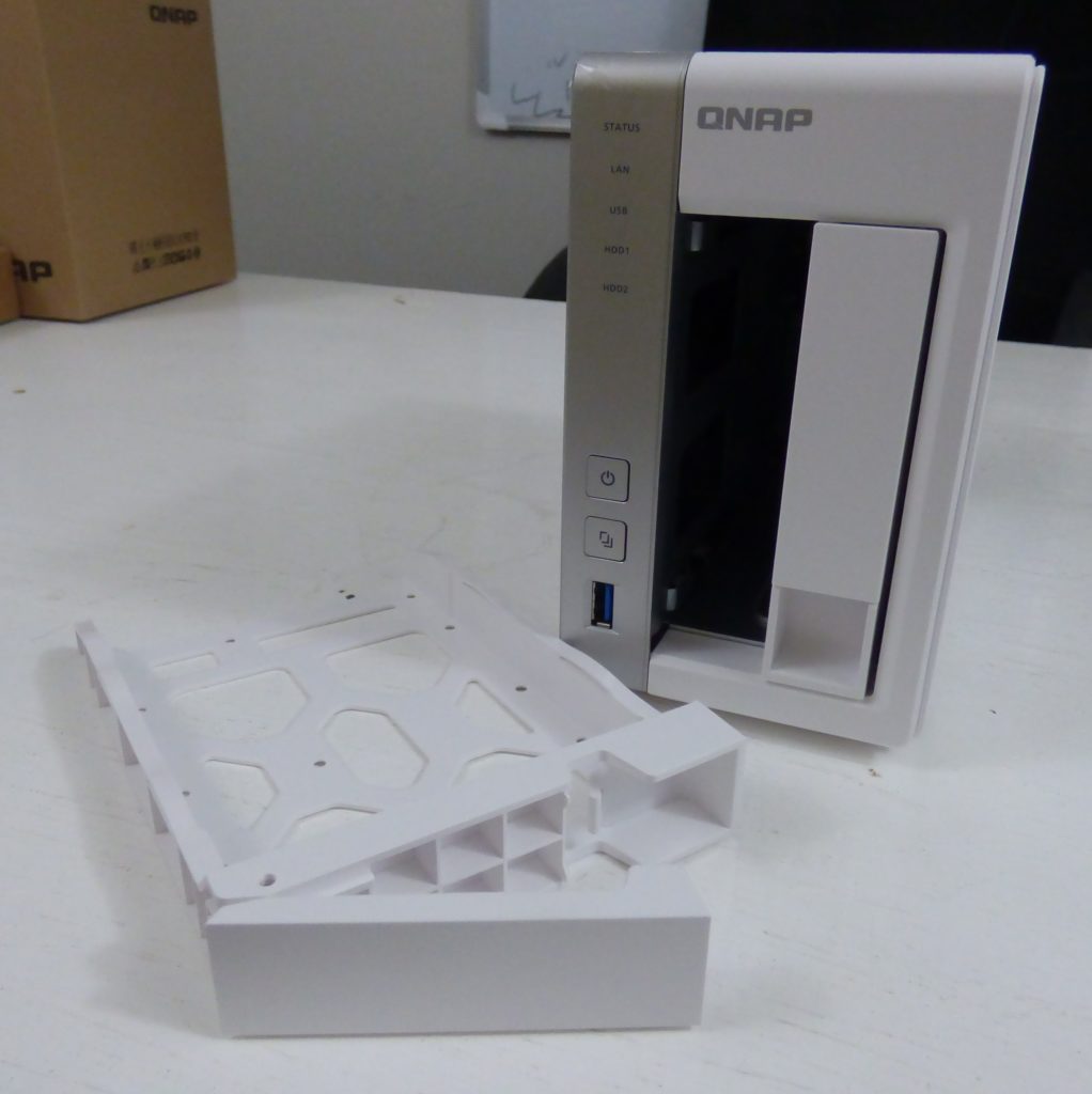 Unboxing the QNAP TS-231P2 2-Bay Cost Effective NAS for Home and Business 7