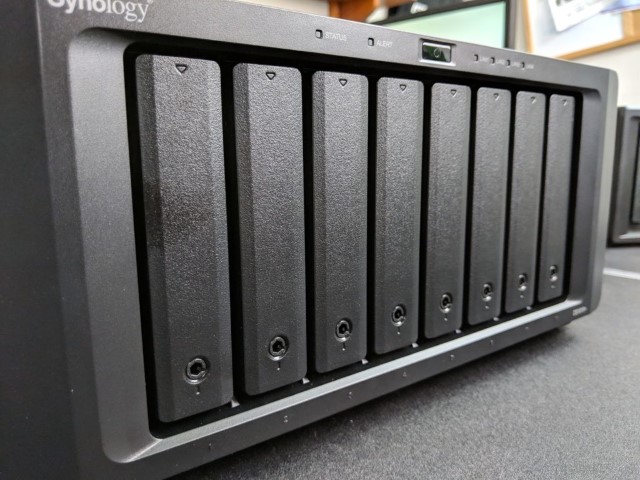 Unboxing Synology New NAS NAS Compares