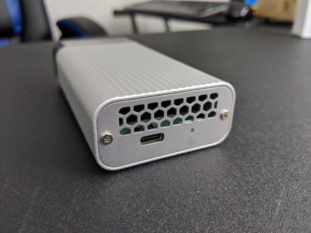 Review – The QNAP QNA-T310G1T and QNA-T310G1S Thunderbolt3-to