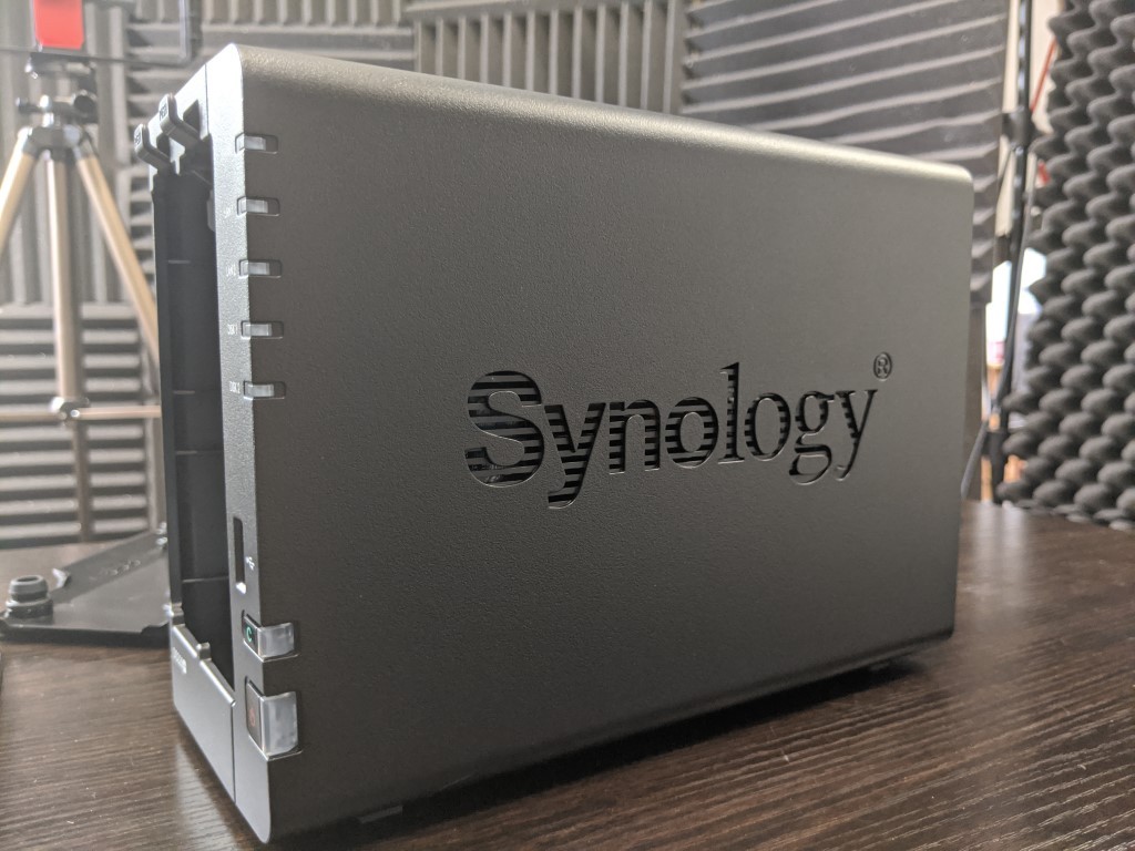 Synology DS220+ NAS Review 