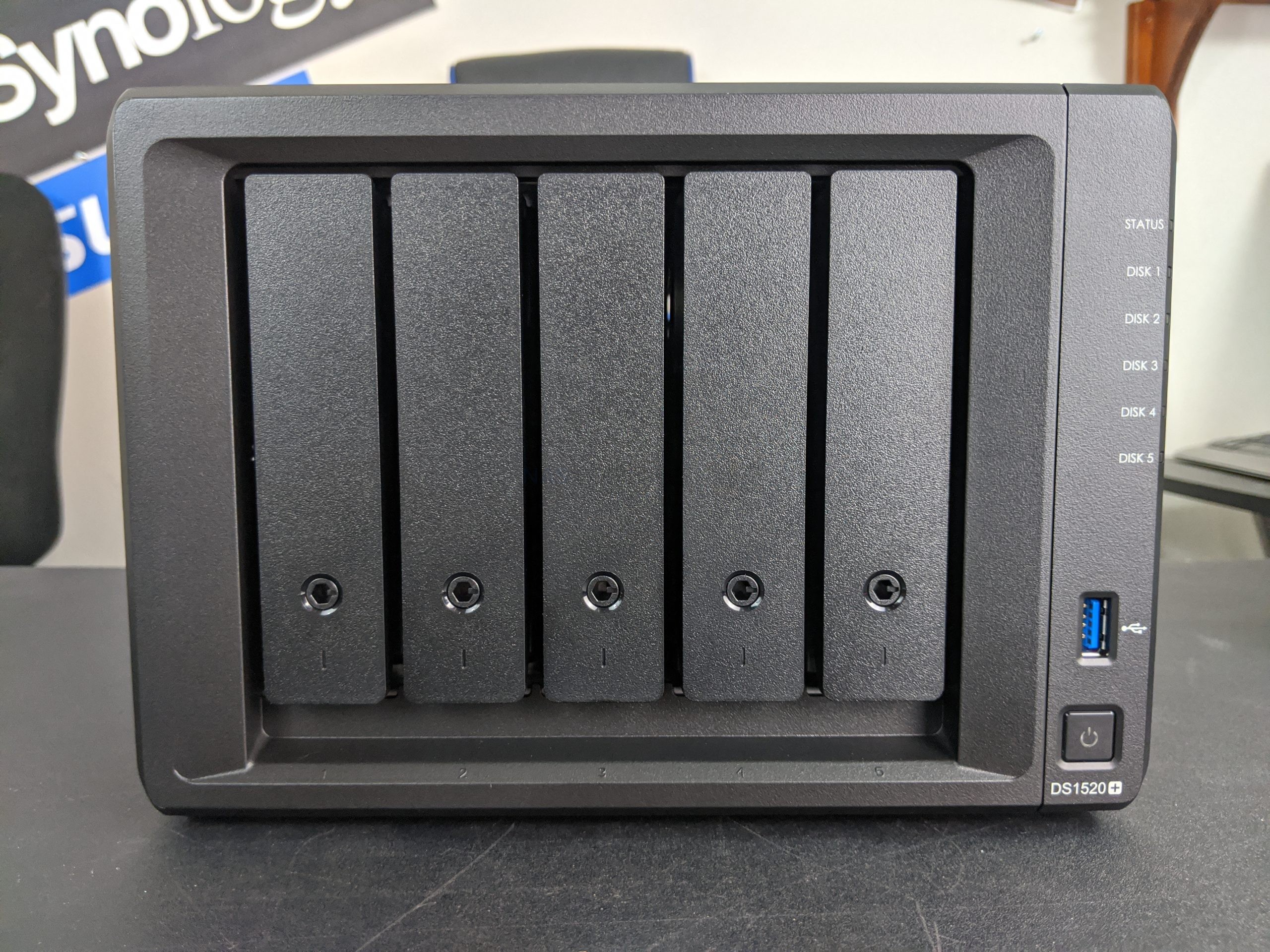 Synology DS1520+ NAS Hardware Review – NAS Compares