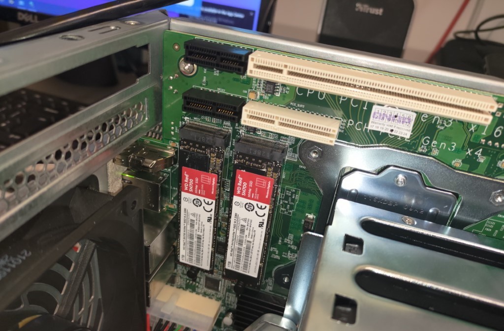 一條兩萬，不掉速的TLC SSD，NAS 專用WD Red SN700 4TB 