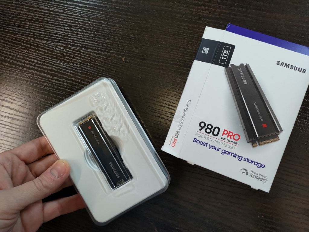 人気カラーの らん様専用Samsung 980PRO ヒートシンク1TB M.2 SSD thecarestaff.com