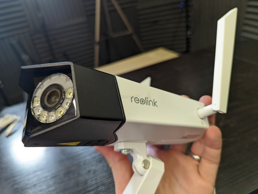 Reolink Duo Wi-Fi 4MP Outdoor Dual-Lens Bullet Camera with Night Vision &  Spotlights